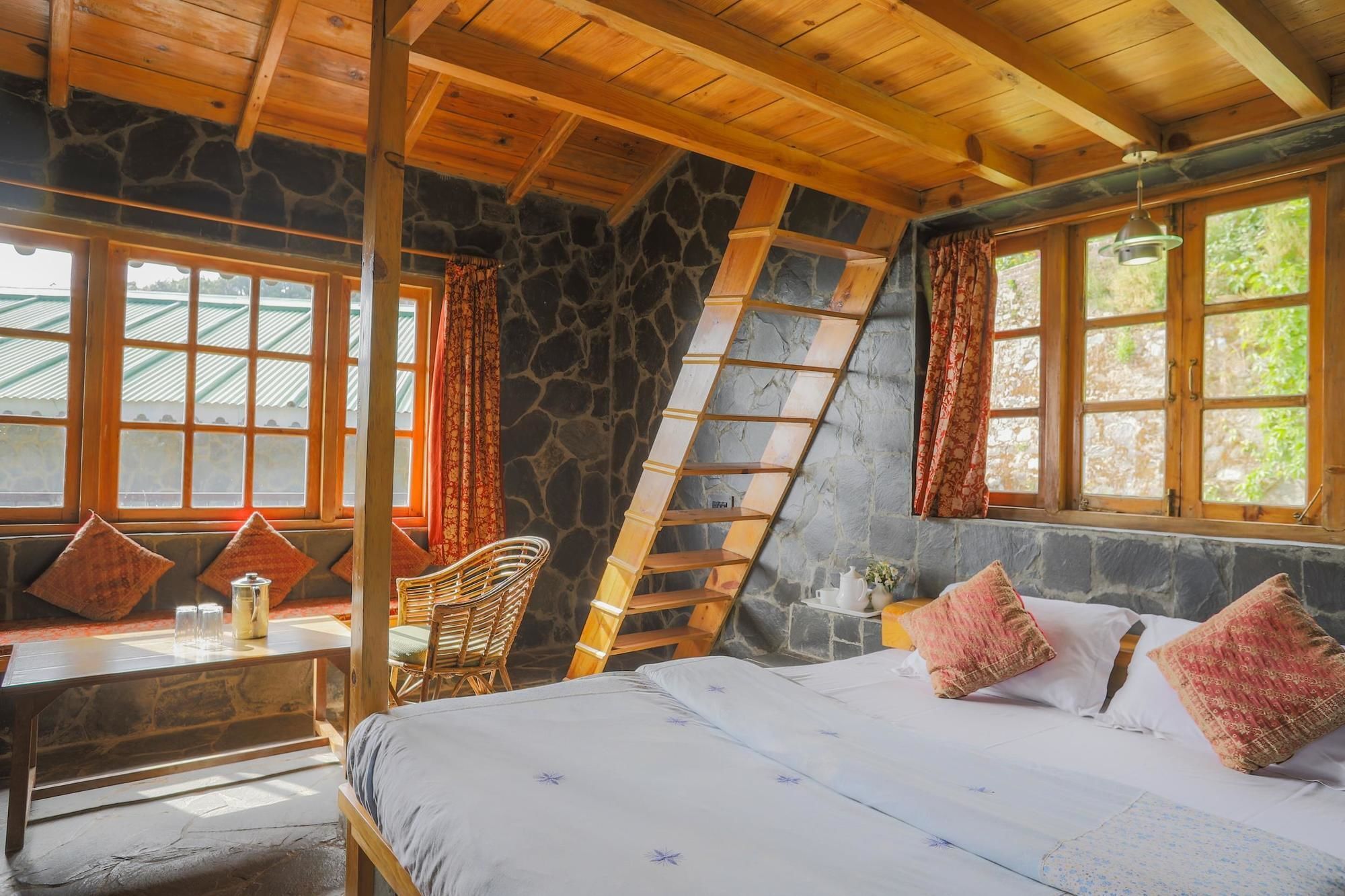 V Resorts The Nest Cottage Nainital Extérieur photo