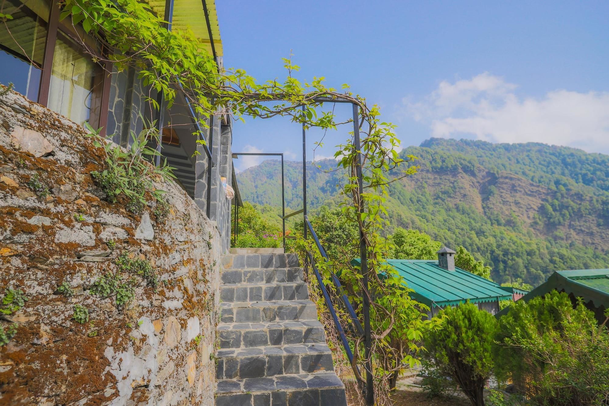 V Resorts The Nest Cottage Nainital Extérieur photo